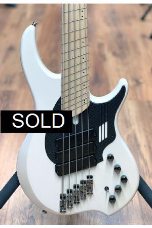 Dingwall Combustion NG3 Adam 'Nolly' Getgood 5 String Ducati Pearl White Dingwall Combustion NG3 Adam 'Nolly' Getgood 5 String Ducati Pearl White